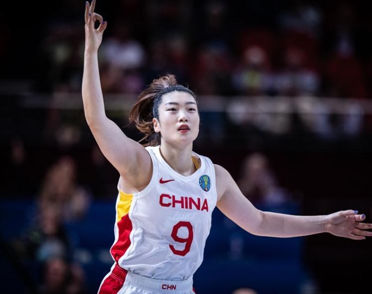 李梦天神下凡 中国女篮击败法国队 时隔28年重返世界杯四强(2)