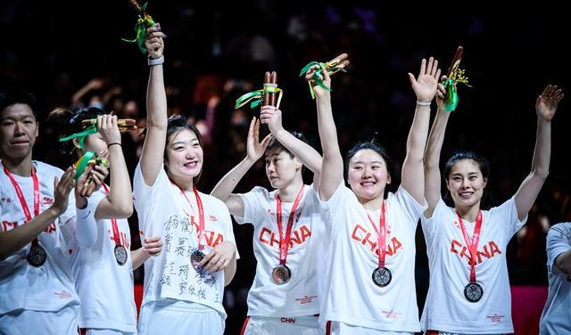 女篮用世界亚军为中国篮球收官！这个夏天你满意国字号的成绩吗？(1)