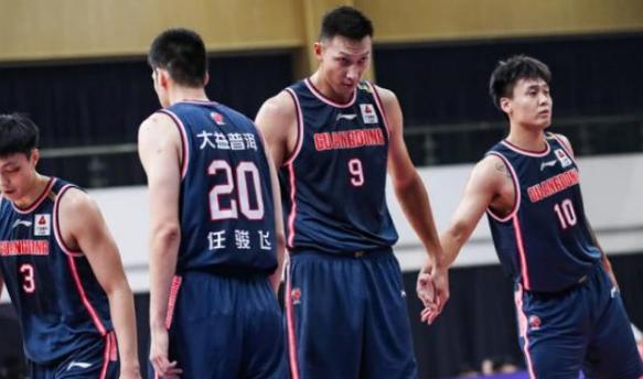 中国男篮阵容大变！35岁NBA球星重返赛场，杜锋忍痛清洗爱徒(4)