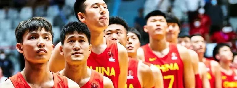 中国男篮最新大名单，杜峰指导终于要放弃三后卫了吗？(1)