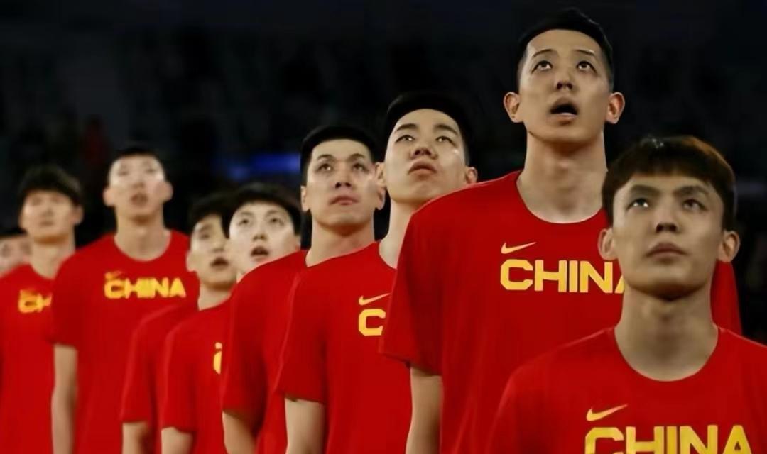 中国男篮铁帅练废国手，杜锋引爆争议，姚明该出手了，李楠或上岗