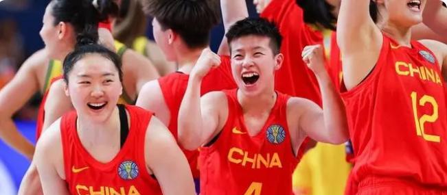 中国女篮消息！2.23米260斤女篮大魔王崛起，单场62分15个篮板(2)
