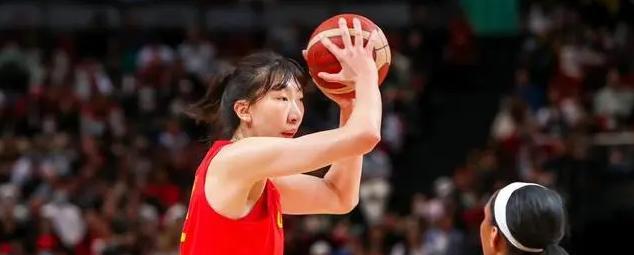 中国女篮消息！2.23米260斤女篮大魔王崛起，单场62分15个篮板(4)