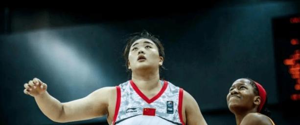 中国女篮消息！2.23米260斤女篮大魔王崛起，单场62分15个篮板(5)