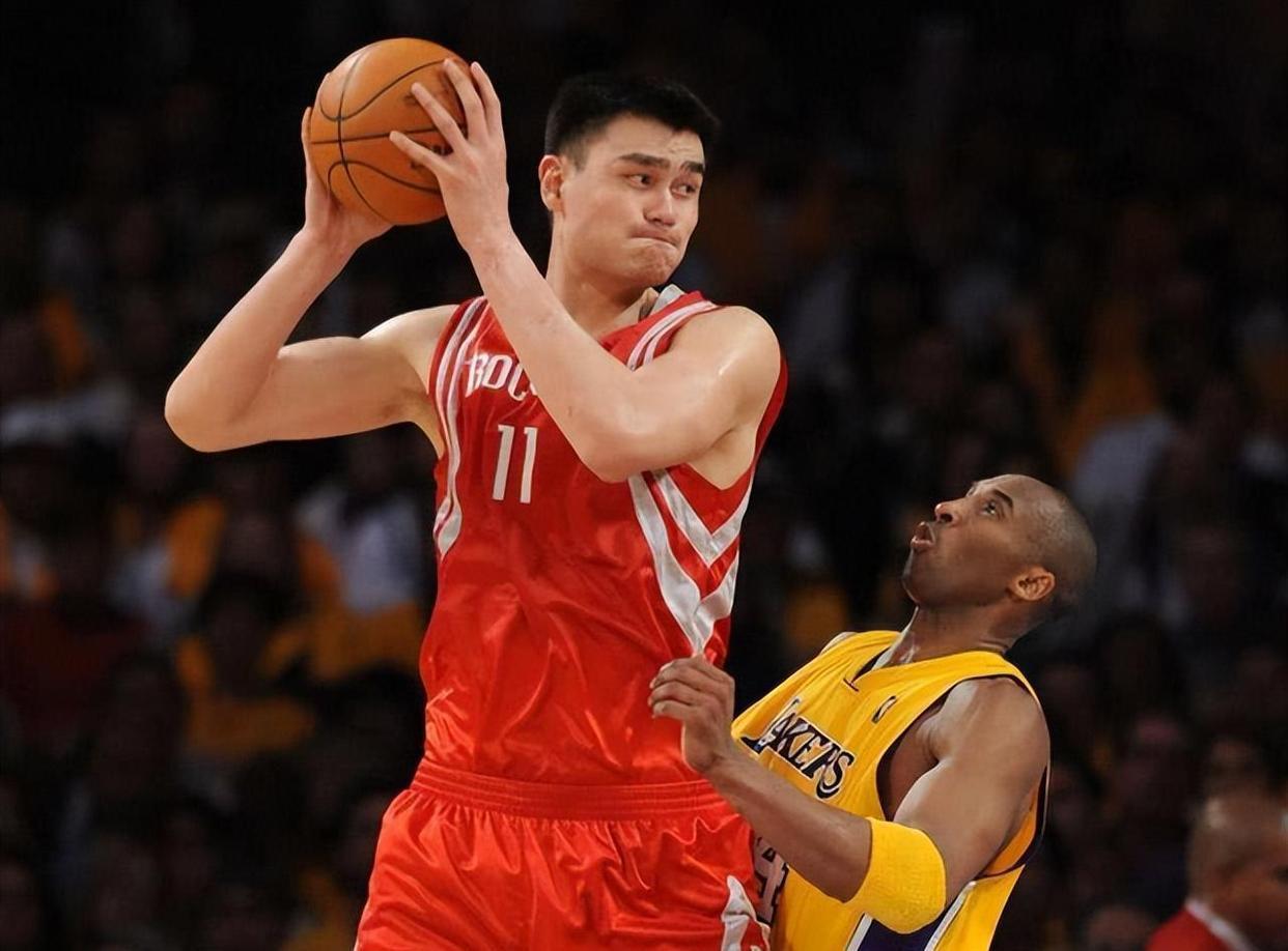 姚明职业生涯获得过几次周最佳和月最佳，在NBA里算多的吗？(4)