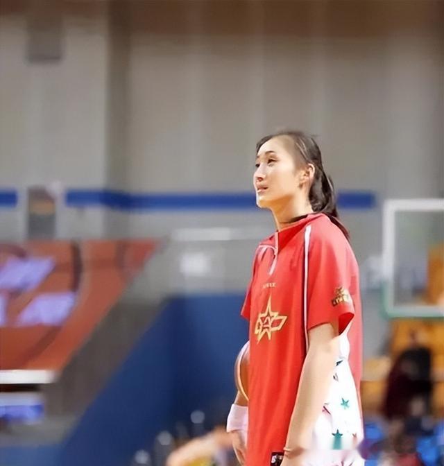 中国女篮球场上的女战士王雪朦：做最真实的自己，活出该有的样子(1)