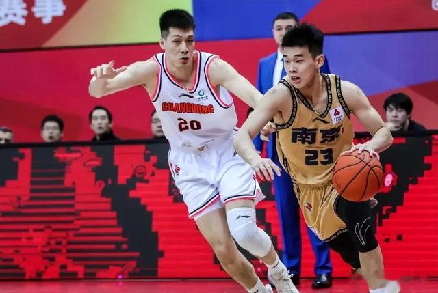 中国篮坛会在未来照亮中国篮球的后防线林葳：出生农家，平民球员(5)