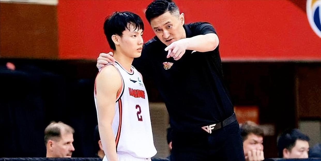徐杰离开杜锋首次无缘国家队，广州代替广东成新一届中国男篮基地