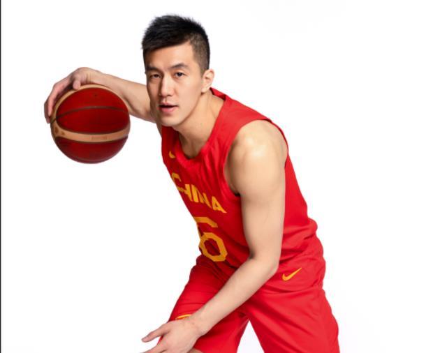 北京时间2月23日，新一届的中国男篮国家队，终于要正式亮相来了， CCTV5央视(2)