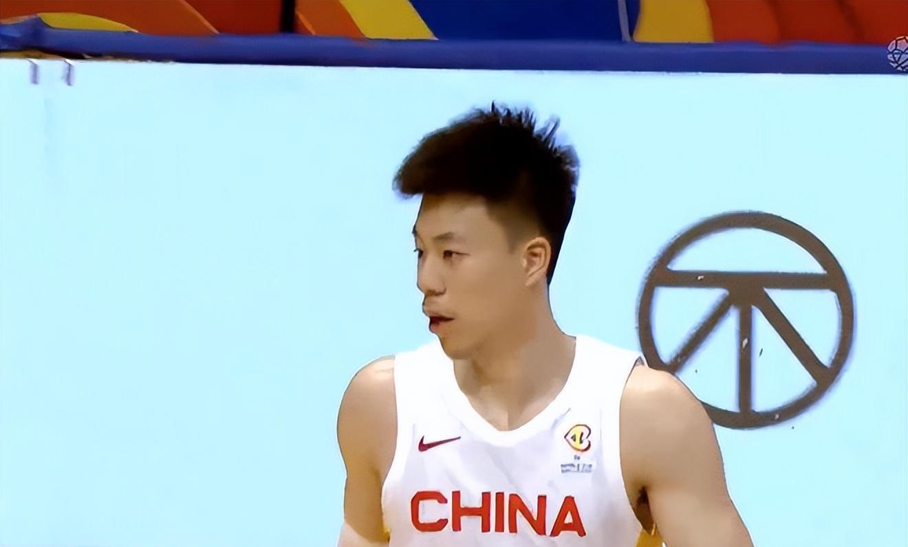 数据说乔帅的中国男篮，预测8人留下，赵睿胡明轩被淘汰理由(7)