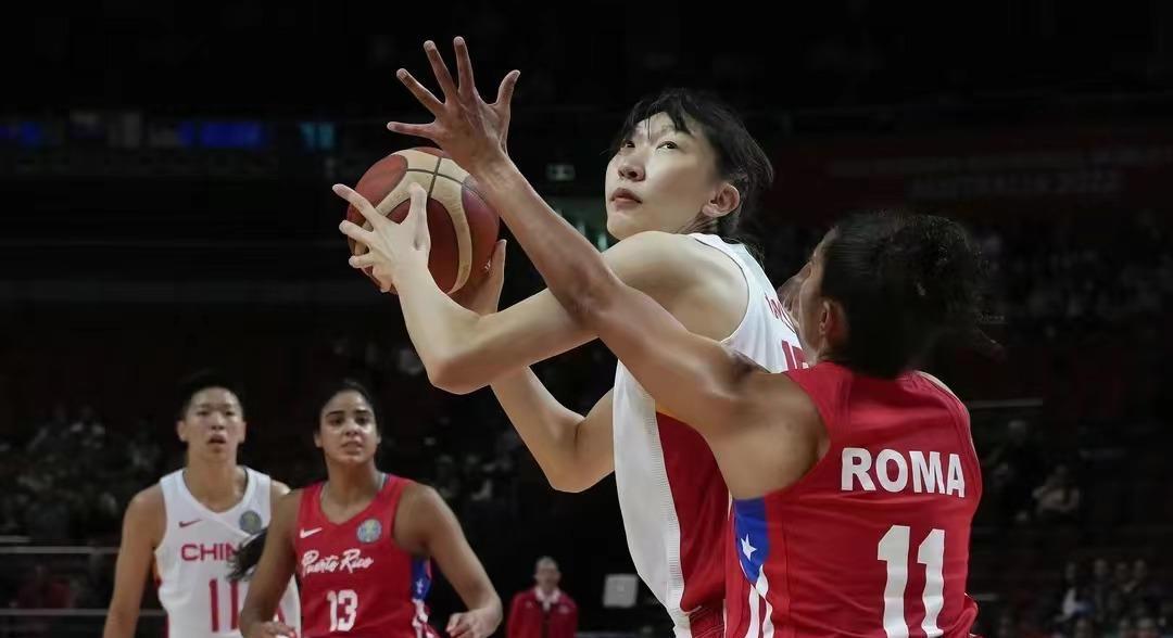 中国女篮冲世界第一！WNBA神锋+62分女詹姆斯，郑薇或掀翻美国队(5)