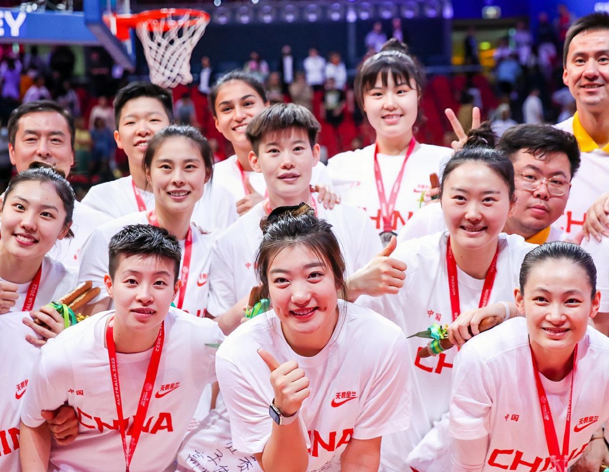 中国篮协开绿灯，全力支持女篮冲击WNBA，李梦成第9人，还有惊喜