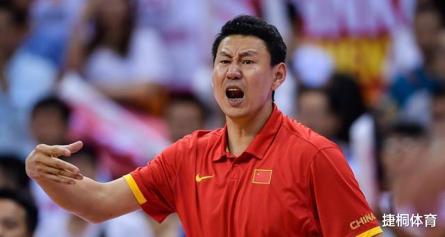 尤纳斯：不偏不倚在中国男篮史上，唯有三人无愧于篮球典范(5)