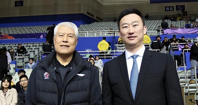 吴庆龙和郑武谈蒋兴权：中国篮球榜样，为中国篮球做出巨大贡献(2)