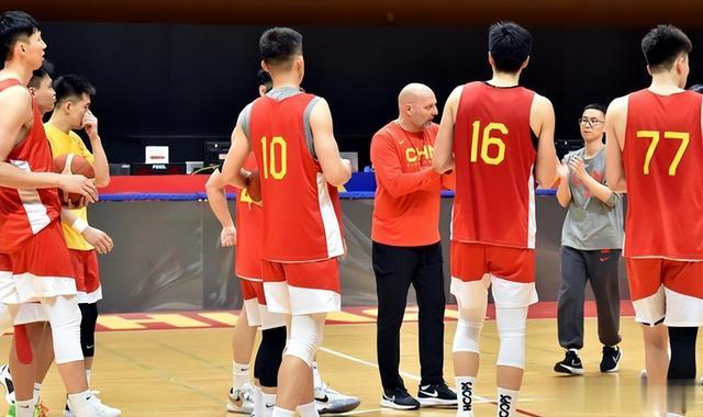 中国男篮24人集训大名单出炉！李凯尔加盟在即，冲击巴黎奥运会(4)