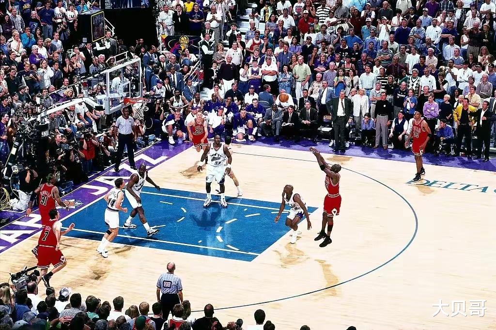 NBA季后赛8个价值连城的绝杀：乔丹两次上榜，雷阿伦绝平马刺在列(8)