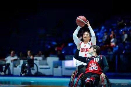 铿锵玫瑰！中国轮椅篮球官方晒出昨日与日本队赛场照#篮球##中国轮椅篮球[超话]#(2)