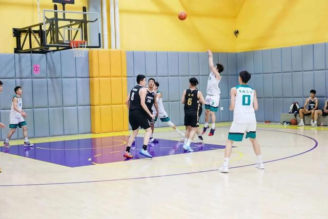 历城二中男篮获得2023年济南市中小学生篮球联赛冠军(2)