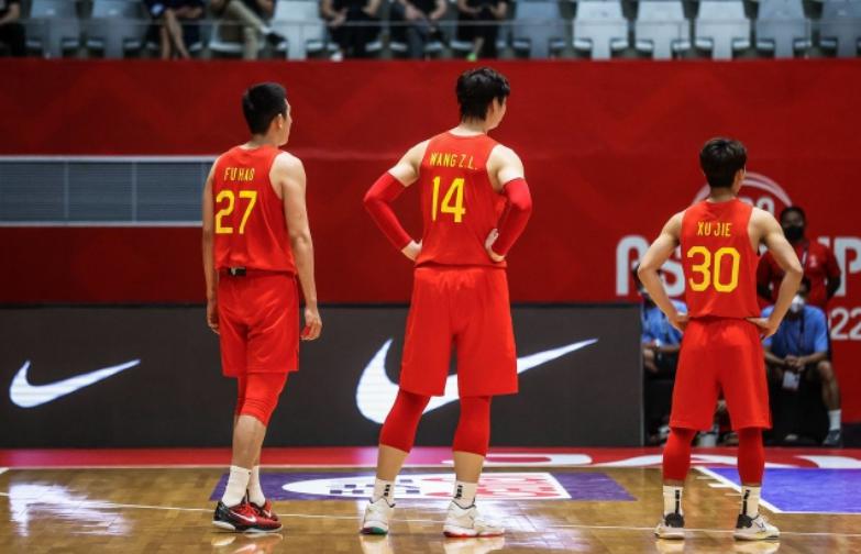 备战世界杯出乎意料，中国男篮充满活力，年轻球员崭露头角(2)