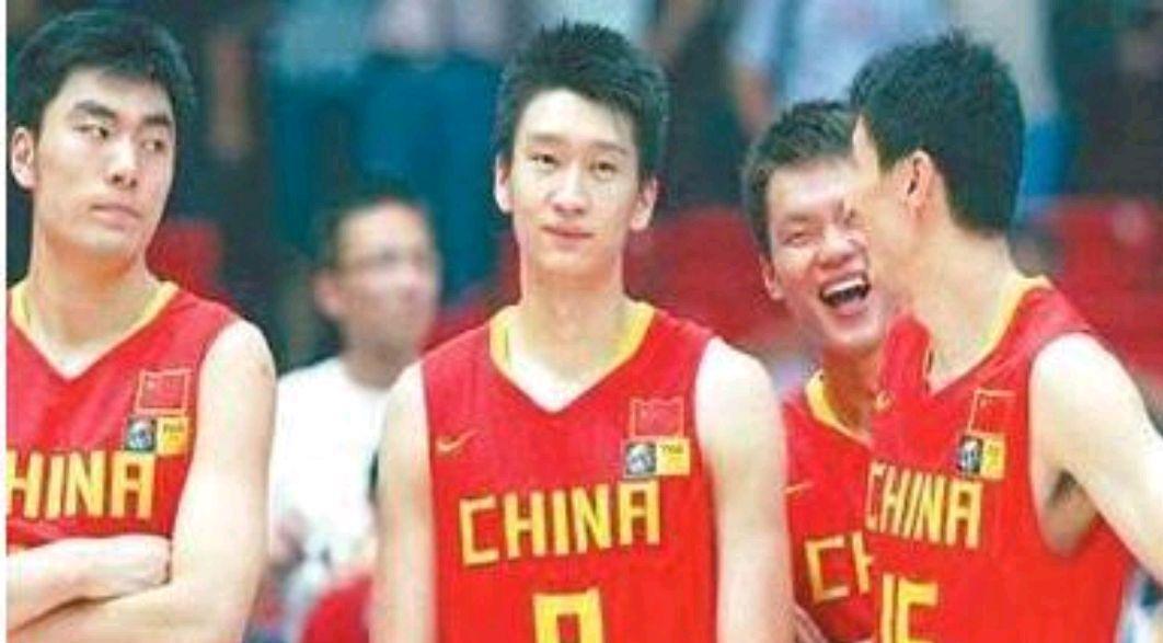 战斗篮球队再现，乔帅认为他选的球员有能力，杨毅看好杨翰森(2)