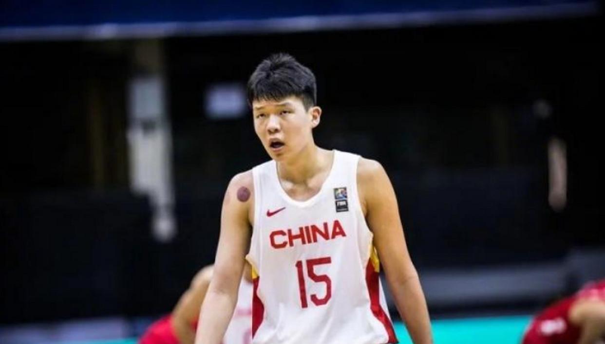 战斗篮球队再现，乔帅认为他选的球员有能力，杨毅看好杨翰森(4)