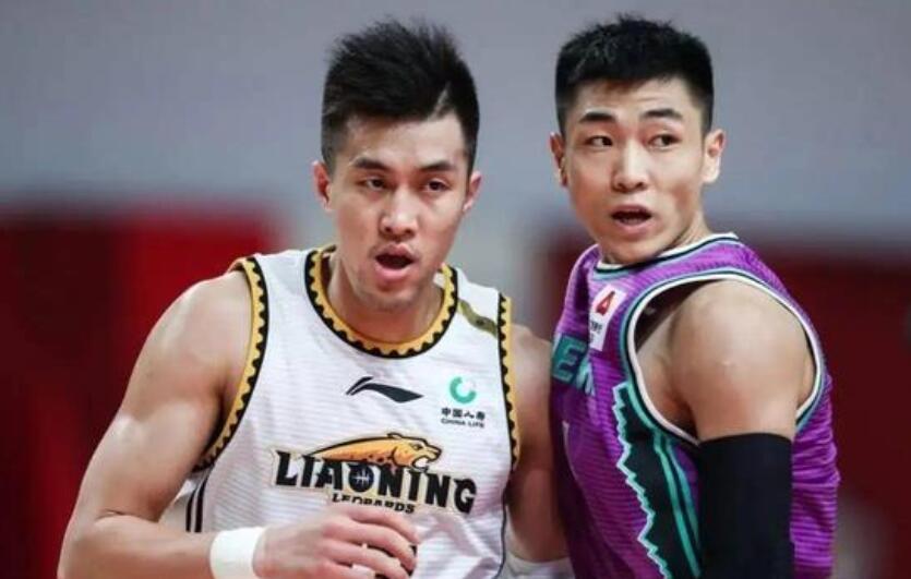 两场热身赛打完，中国男篮的后卫线的表现差强人意。不管从身体对抗还是场上的攻坚能力(1)