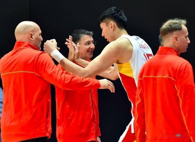 不出意外，男篮世界杯中国男篮走势大致是这样
小组赛
中国胜塞尔维亚
中国胜波多黎