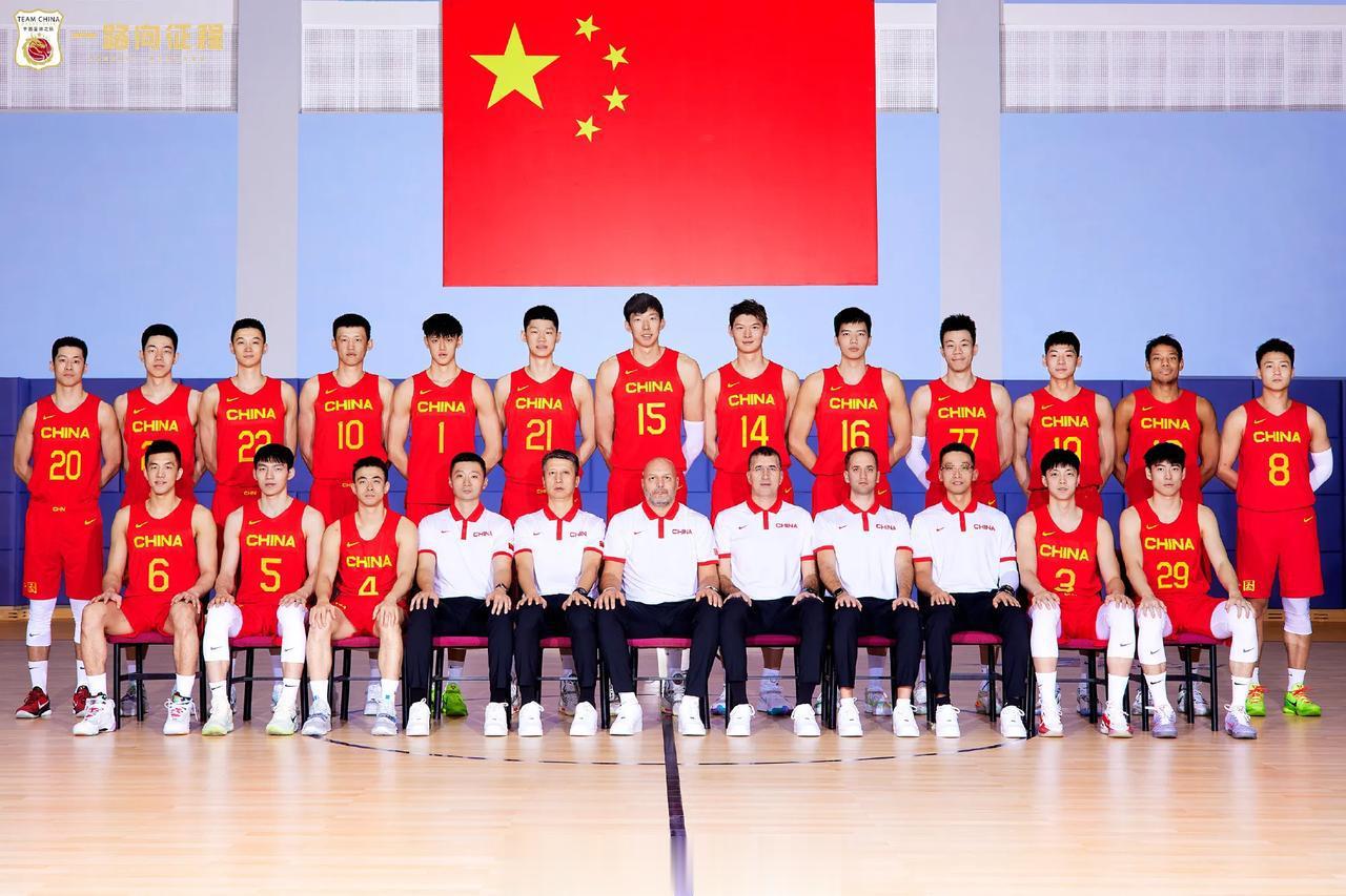  2023篮球世界杯中国男篮最后一块拼图已聚集。(1)