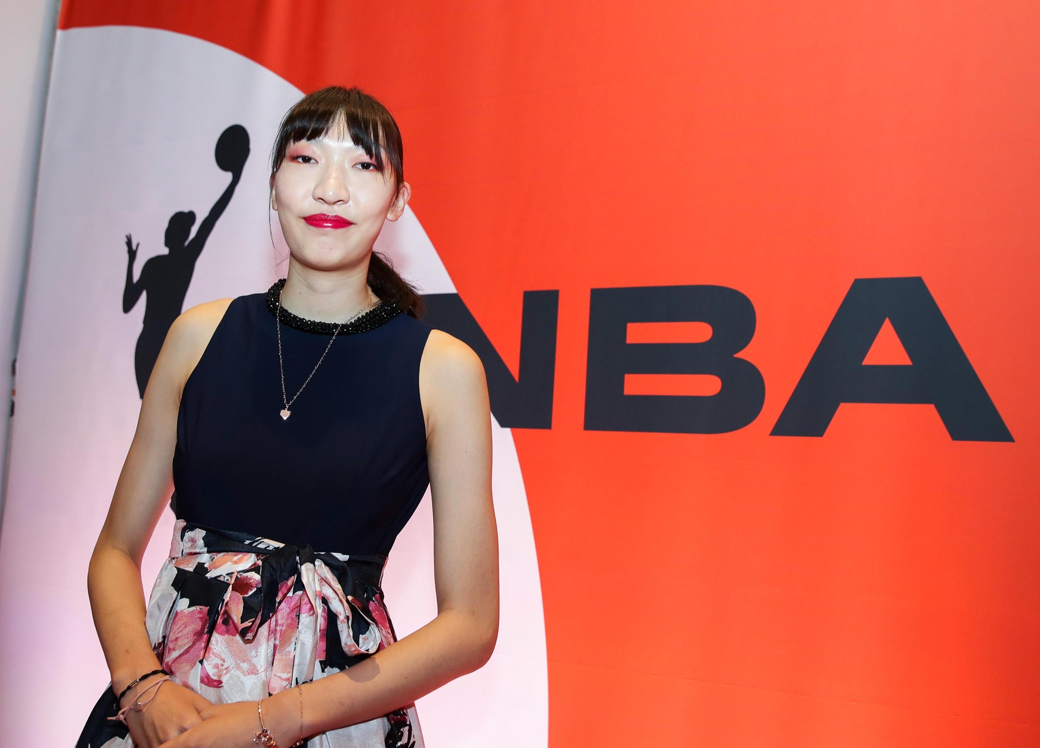 女版姚明韩旭，梦想一枚大运会金牌，追梦篮球，为国效力，好样的(5)