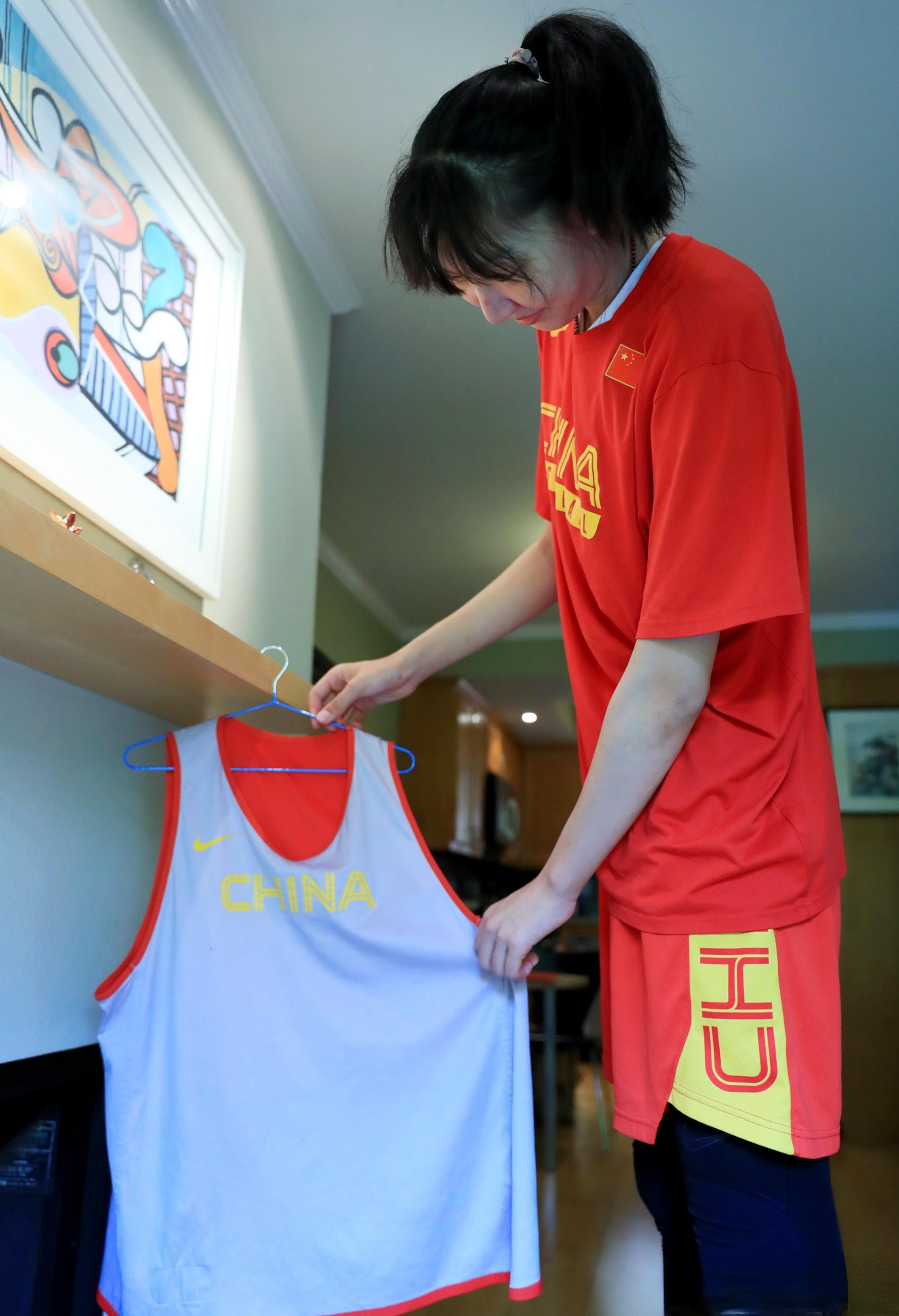 女版姚明韩旭，梦想一枚大运会金牌，追梦篮球，为国效力，好样的(7)