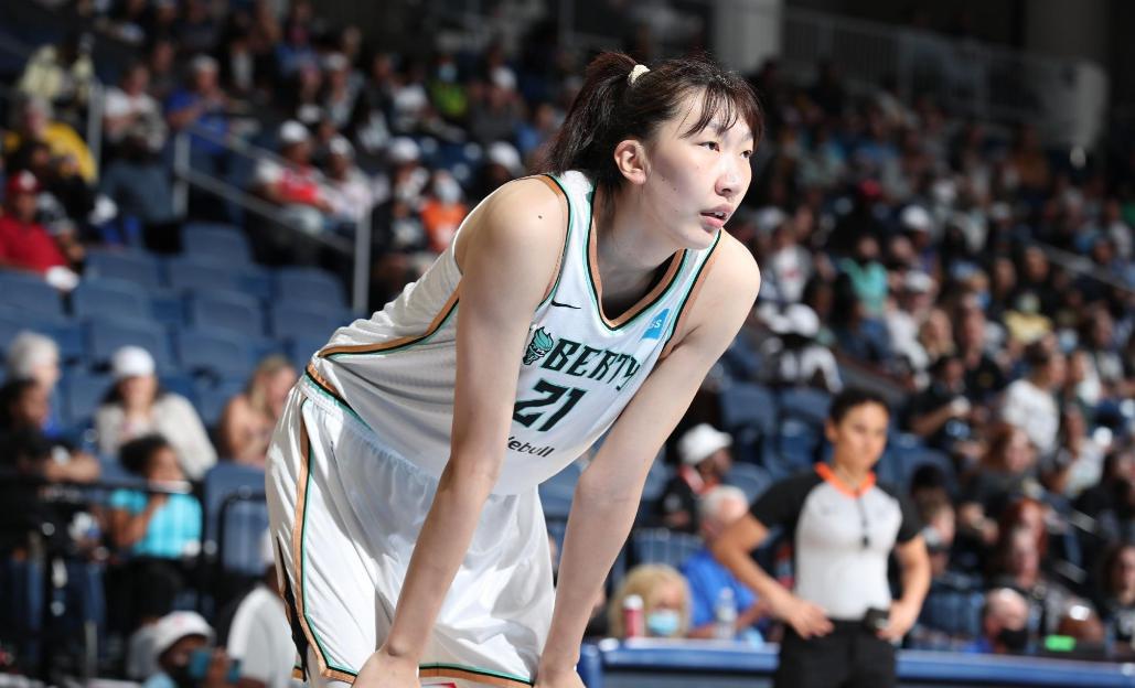 女版姚明韩旭，梦想一枚大运会金牌，追梦篮球，为国效力，好样的(19)