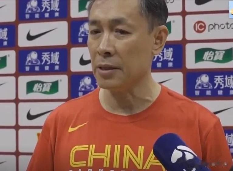 中国女篮逆转巴西挺进总决赛，幕后功臣曝光，球迷认为他实至名归

中国女篮逆转巴西(3)