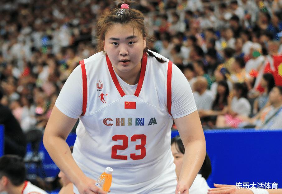 206斤女篮奥尼尔开启职业生涯，或入选国家队，恭喜姚明和郑薇！(2)