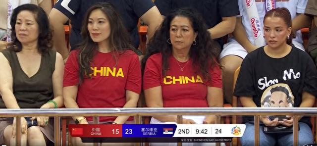 中国男篮64-87大败塞尔维亚，周琦仅得2分12人大名单出炉(3)