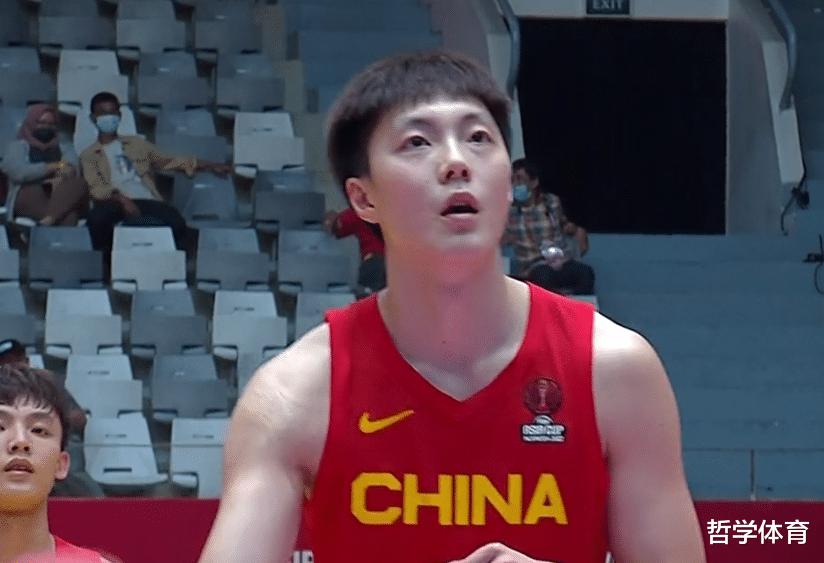 中国男篮最大的收获！1边缘球员，蜕变成为了主力球员(4)