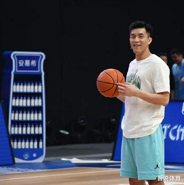 北京时间9月12日，中国篮球传来周琦、李梦、郭艾伦三人的消息(4)