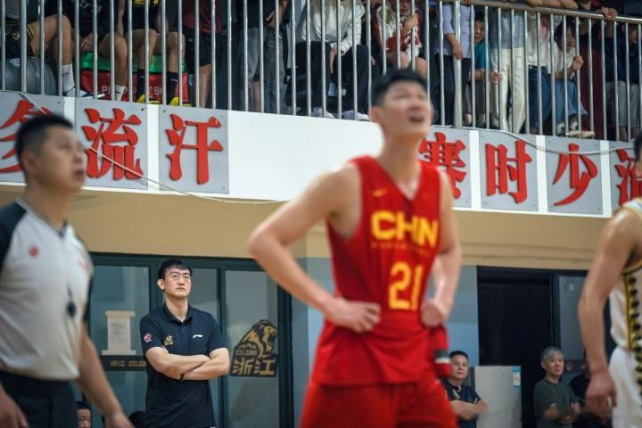 亚运前最后的热身 中国男篮就近约战浙江东阳光男篮，84-70获胜