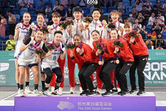 国庆摘金！中国三人女篮瞄准巴黎奥运(4)