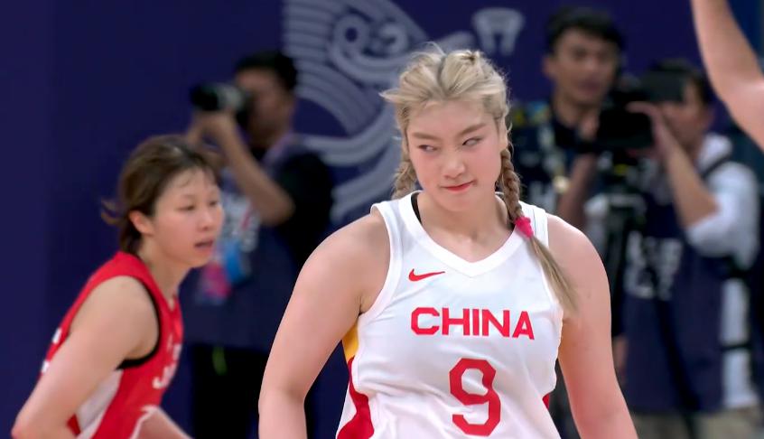 拒绝大逆转！中国女篮绝杀日本，亚运会第7冠，王思雨太牛了(4)
