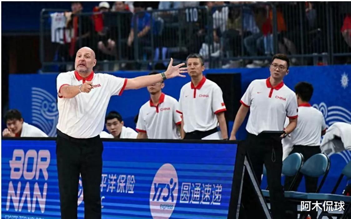 姚明愚蠢至极忽略基本功重要性，说出本世纪最大笑话，中国男篮输球因为与世界篮球脱轨(4)