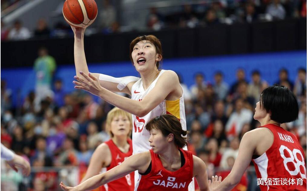 关键时刻的逆袭，中国女篮险胜日本，为什么中国男篮做不到？(2)