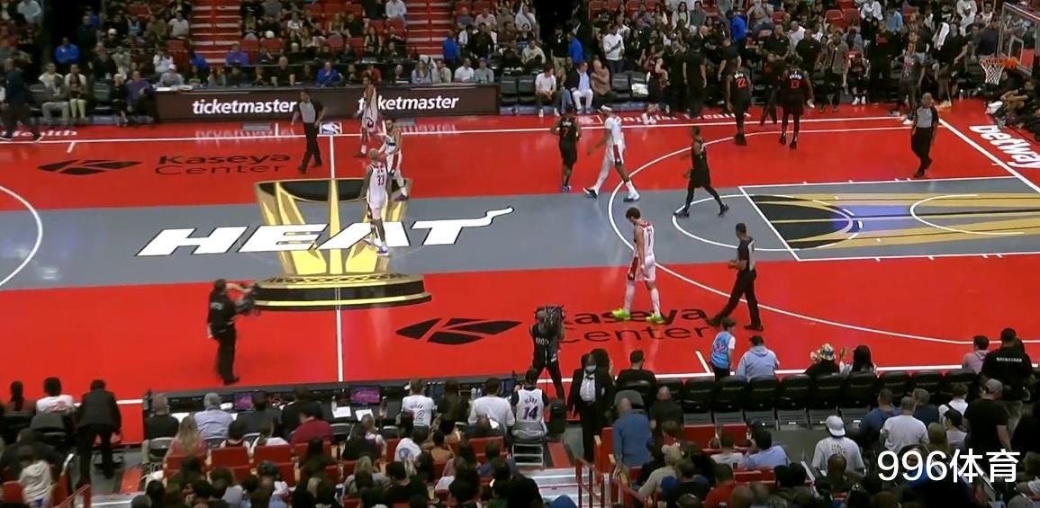 正式开打，NBA为什么要设立季中锦标赛？球迷：新地板亮瞎眼！(3)
