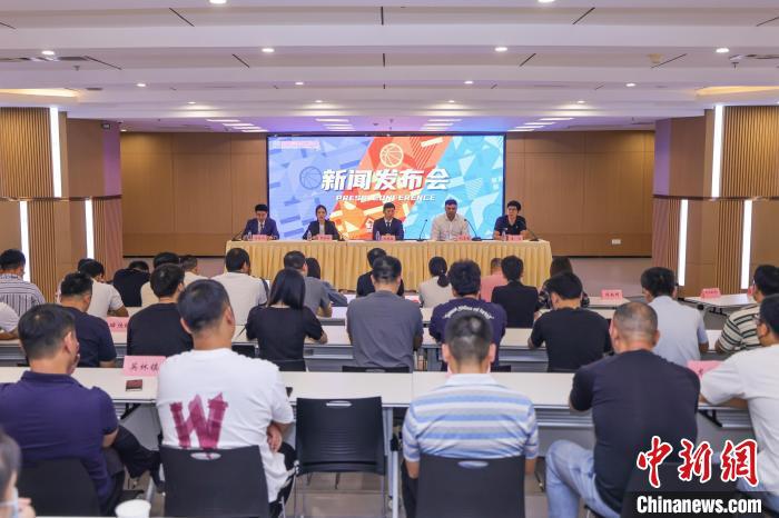 全景呈现中国篮球发展 首届国际篮球博览会亮点纷呈(1)