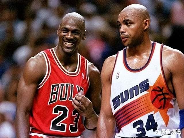 客观的说，NBA就两人称得上划时代巨星，他们就是乔丹和库里(4)