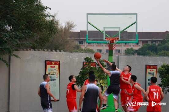 龙华区2023年“强军杯”篮球友谊赛圆满收官！(1)