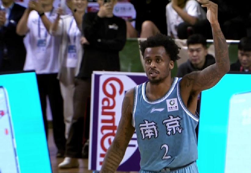太牛掰！22投28分打穿NBA首轮秀！中国男篮确定未来第一核心(7)