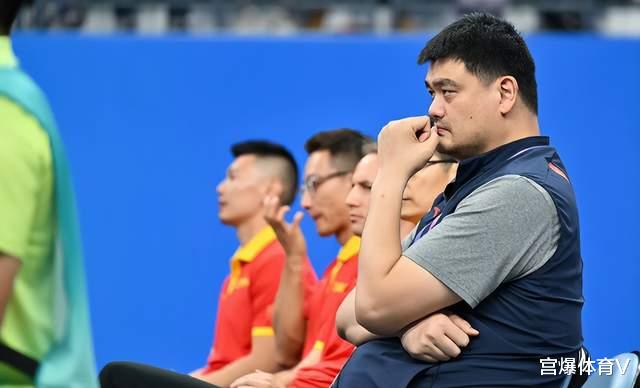 中国男篮确定更换主帅！本土教练接手，球员名单更新(2)