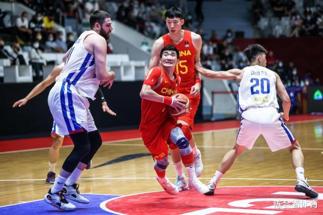 盘点中国篮球“十大奇葩事件”输了33分拿冠军，赢球的一方拿亚军(3)