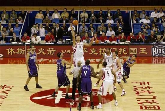 小体鉴宝｜岁末最后一场主场大战将打响，上海体育馆里的这群篮球少年你还记得吗？(4)