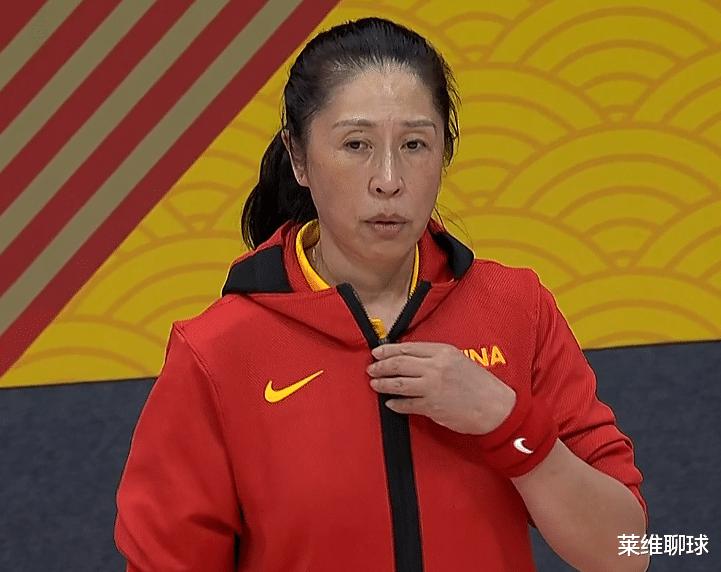 女篮奥运资格有变，国际篮联出手宣布，恭喜姚明郑薇，输32分赚了(3)